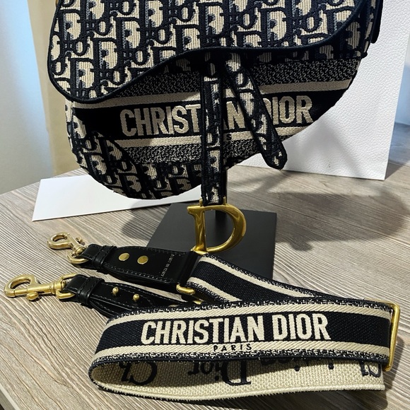 Dior - Saddle Bag (Blue Dior Oblique Embroidery) #UsedlikeNew - Picture 5 of 7